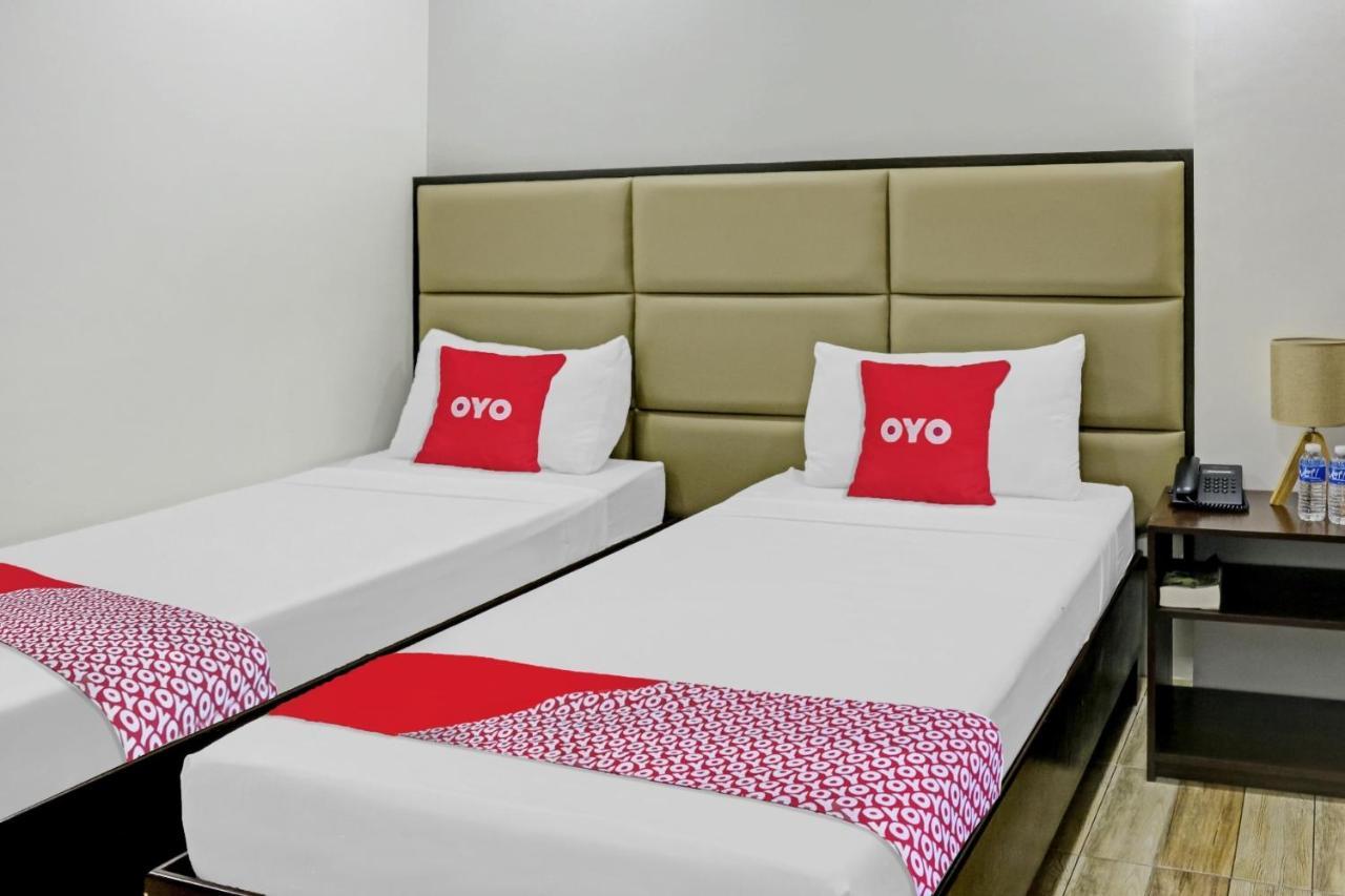 Oyo 869 Jnv Dream Hotel Subic Exterior photo