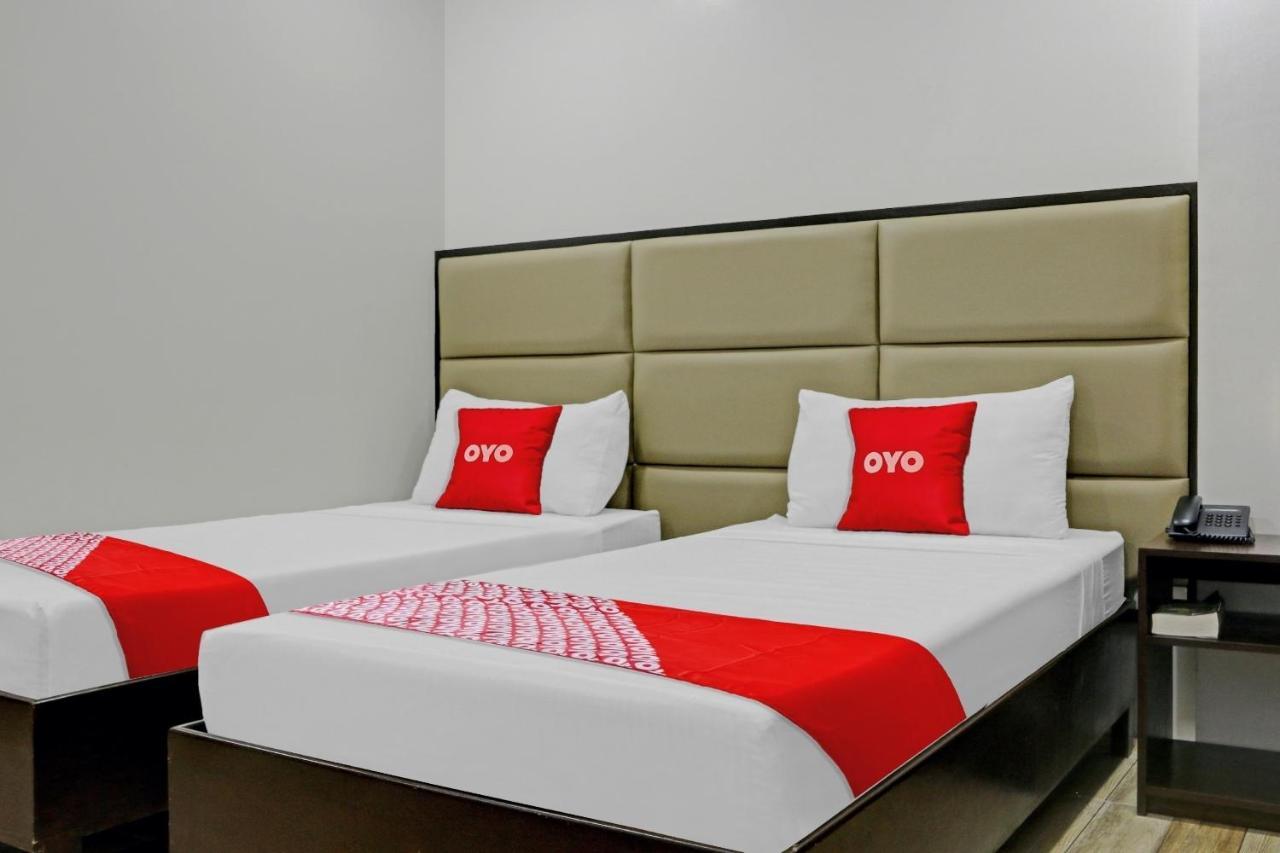Oyo 869 Jnv Dream Hotel Subic Exterior photo